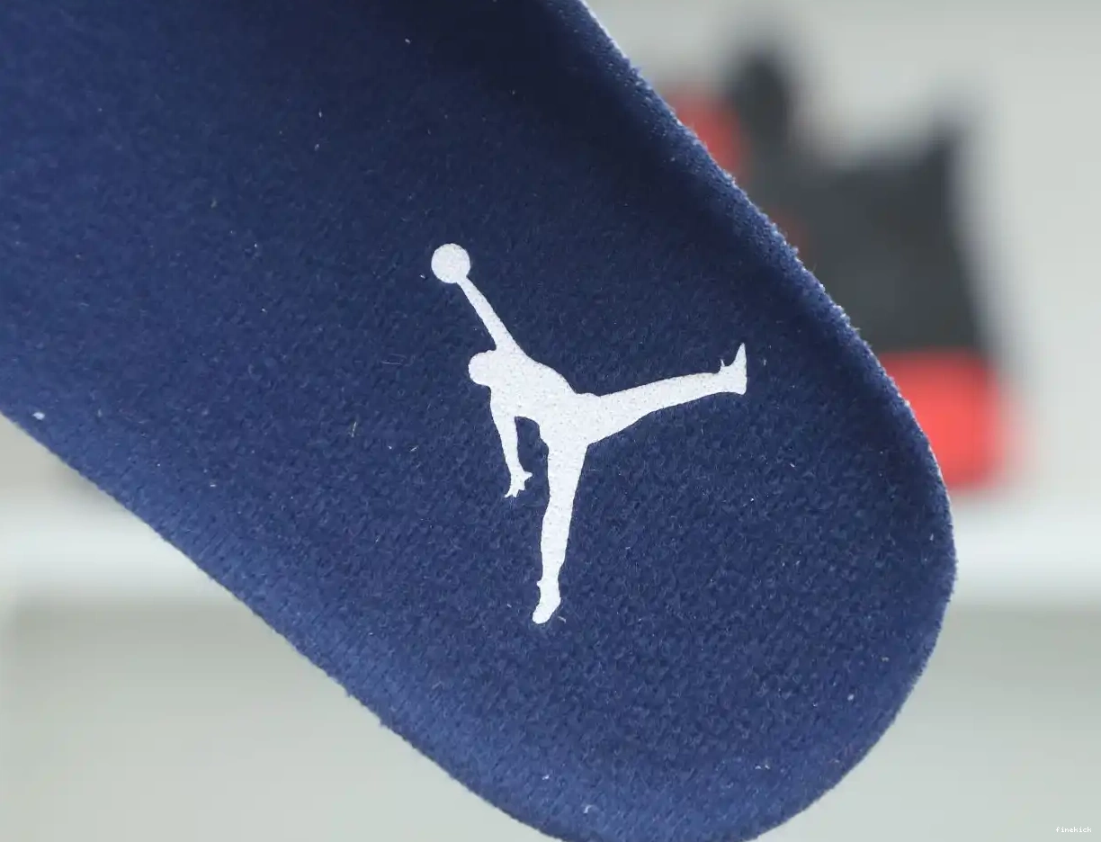 6 AIR NAVY MIDNIGHT JORDAN 0611
